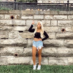 Meet your Posher, Maria